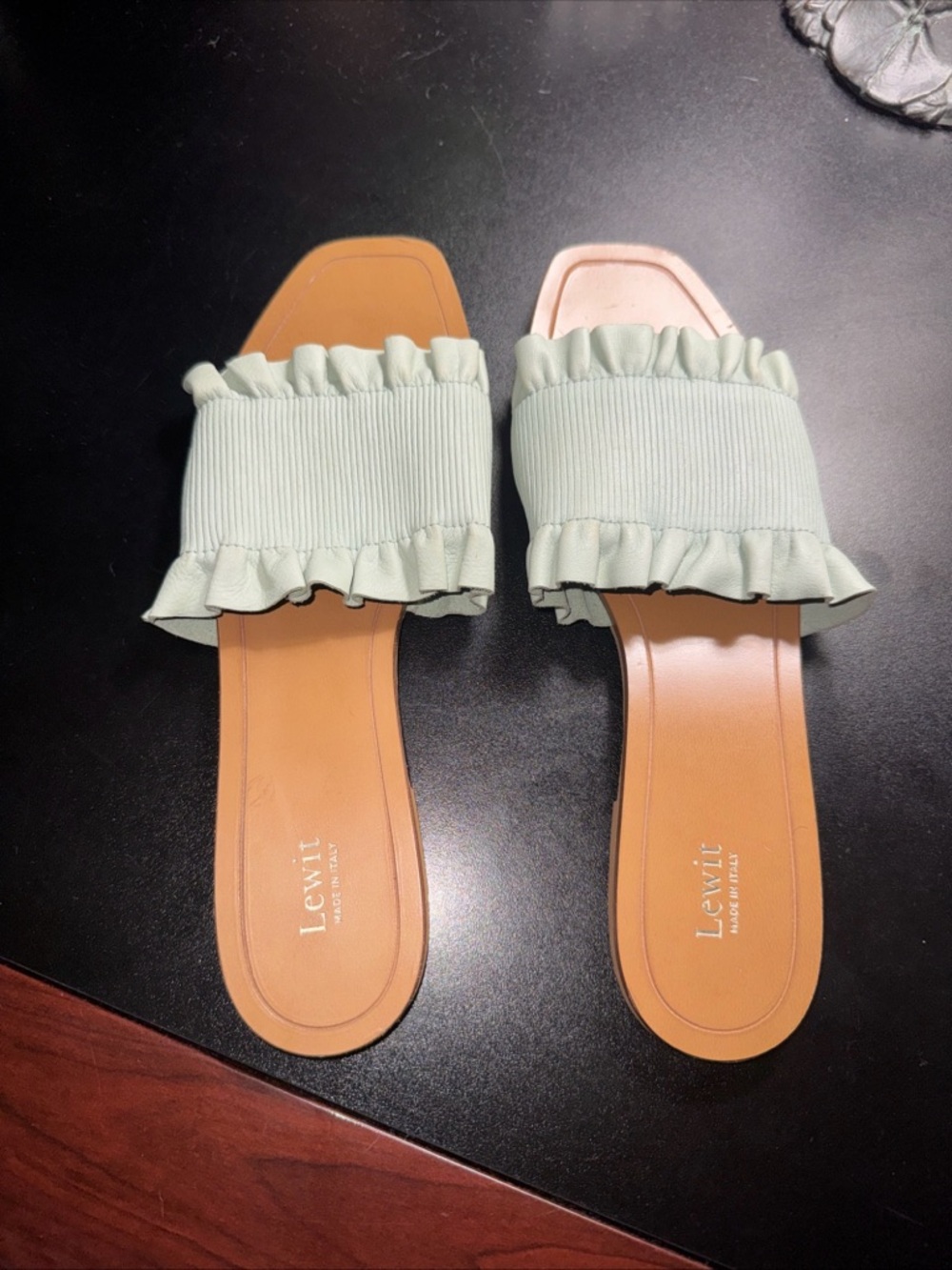 Lewit Sage Ruffle Slide Sandals with Tan Footbed